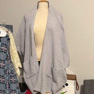 Aerie Light Gray Open-Front Poncho